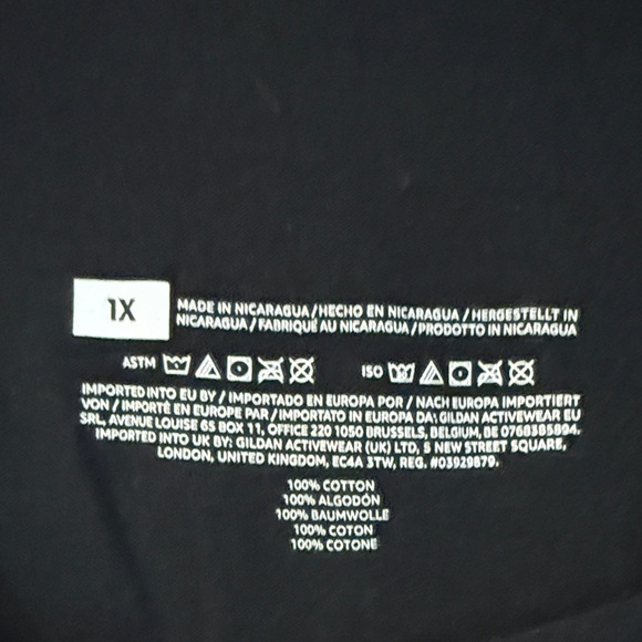 Yellowstone Black Kids T-Shirt with Bold Text - Picture 2 of 2